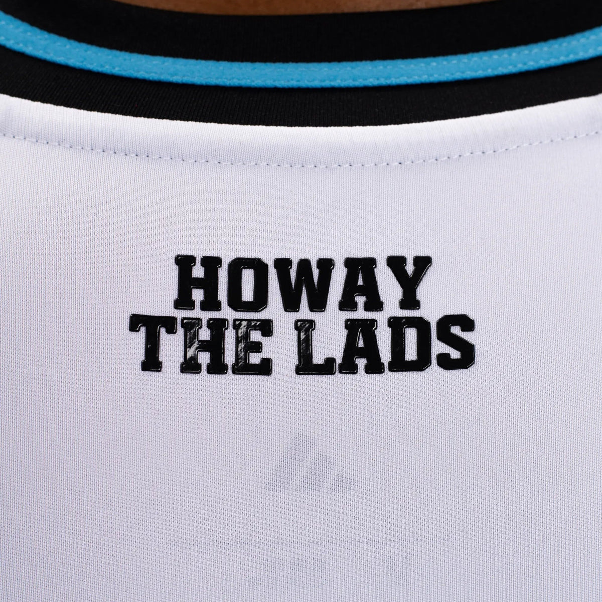 Camisa Adidas Newcastle 2025/26 I Torcedor, detalhe da gola