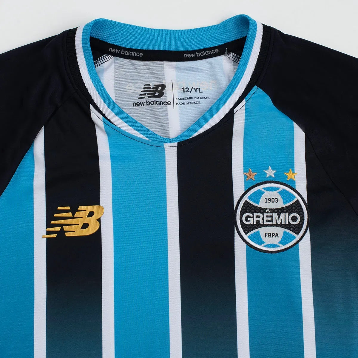 Conjunto Infantil Grêmio 2026/27 I, detalhe do escudo