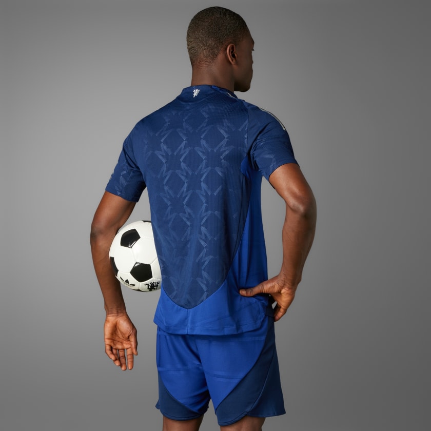 Camisa Adidas Manchester United 2024/25 II Authentic, detalhe da manga