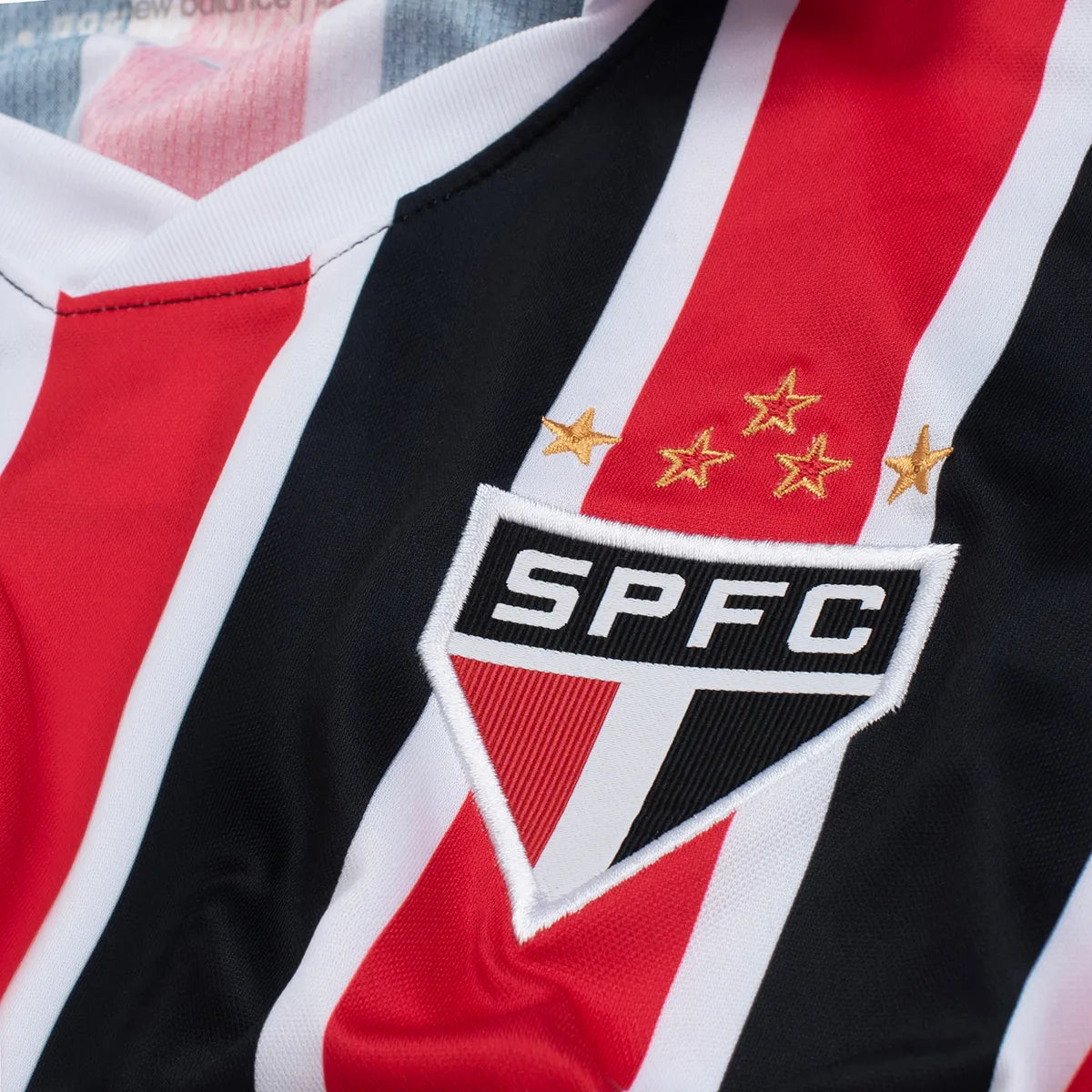 Camisa Feminina São Paulo II 2026/27, detalhe do escudo