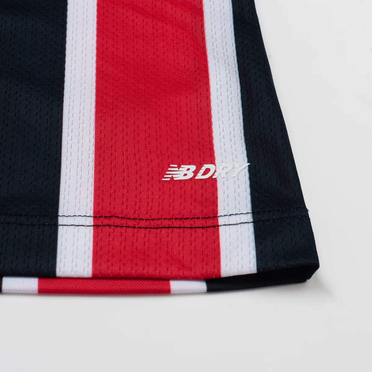 Camisa Feminina São Paulo II 2026/27, etiqueta interna