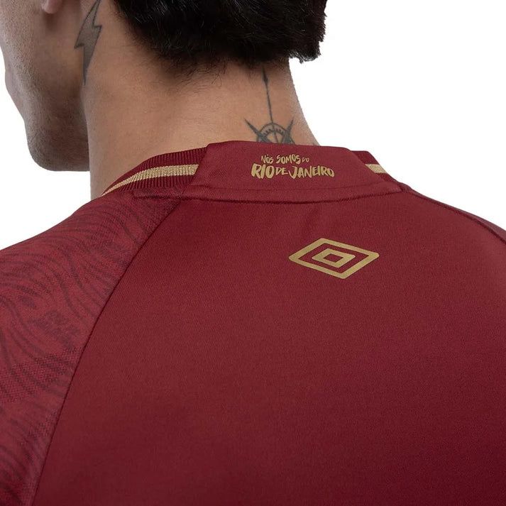 Camisa Umbro Fluminense 2025/26 III, detalhe da gola