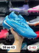 Chuteira de campo  Nike azul