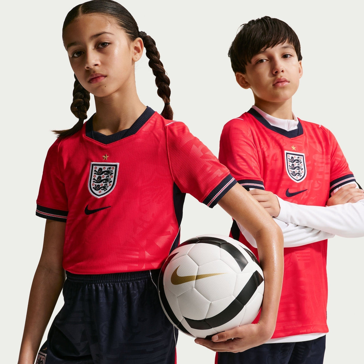 Conjunto Infantil Inglaterra 2026/27 I Kit na TSN Sports