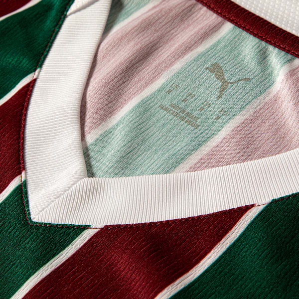 Camisa Fluminense 2026/27 l Jogador, detalhe do escudo
