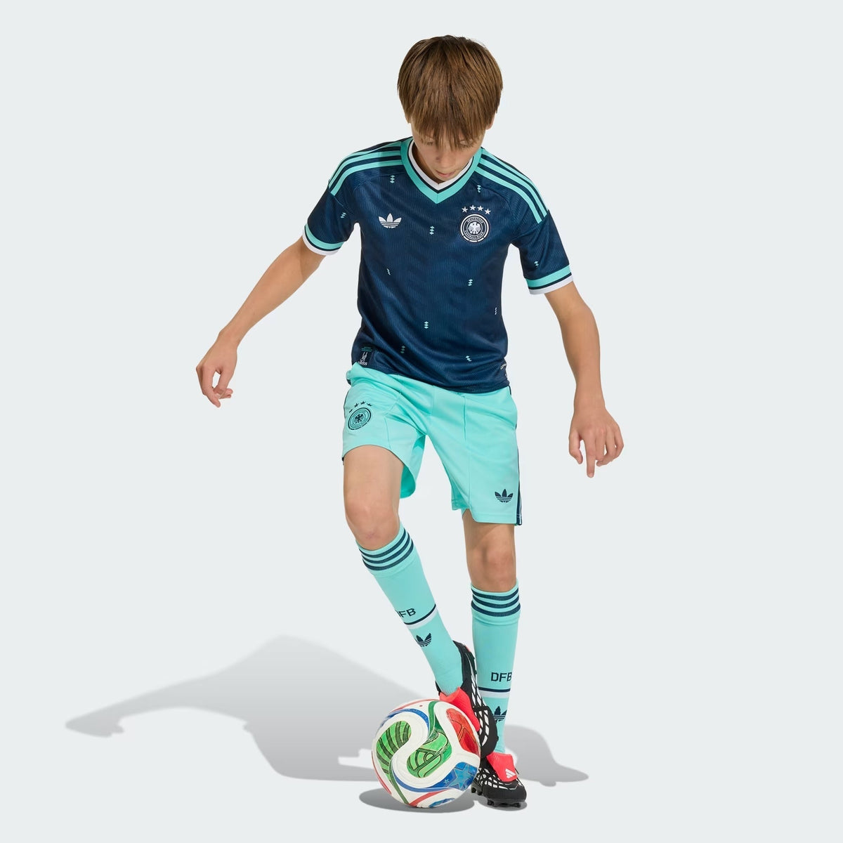 Conjunto Infantil Alemanha 2026/27 II Kit, detalhe do escudo