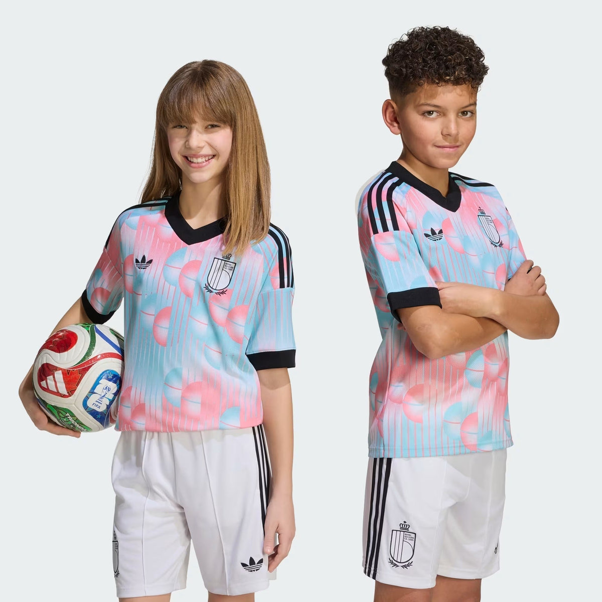 Conjunto Infantil Bélgica 2026/27 II Kit na TSN Sports
