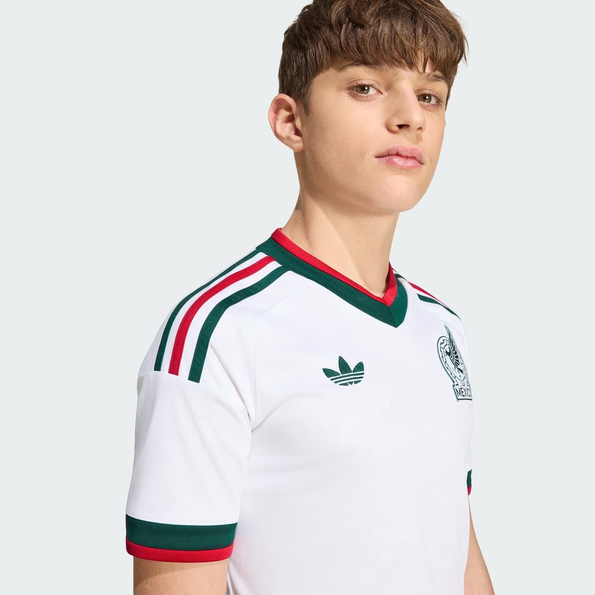 Conjunto Infantil México 2026/27 II Kit, detalhe do escudo