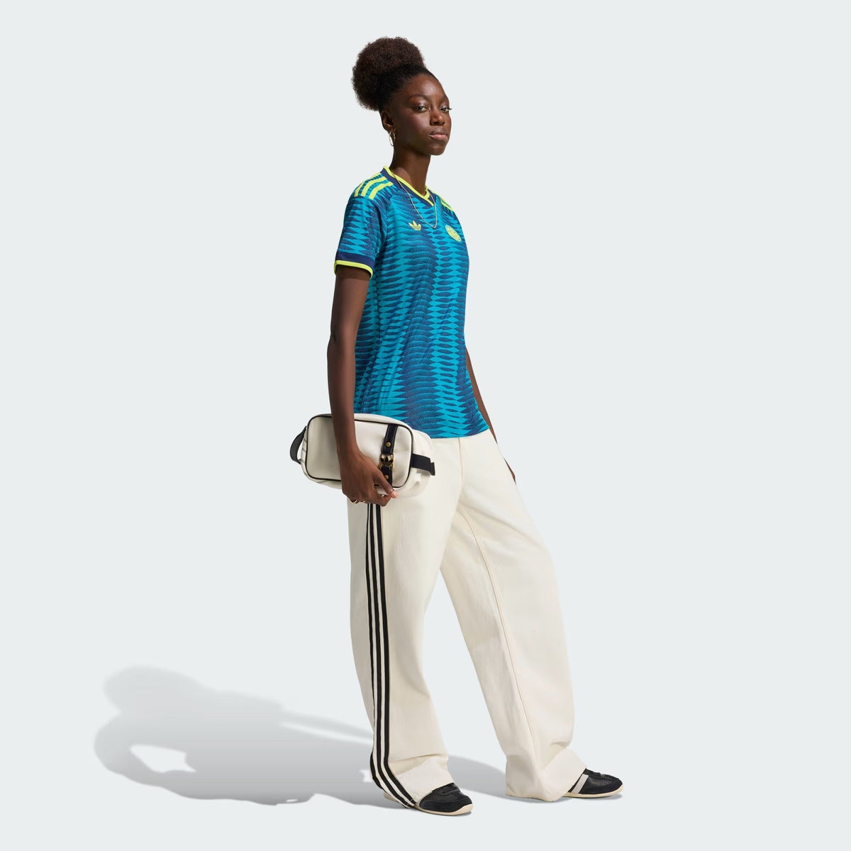 Camisa Feminina Colômbia 2026/27 II, detalhe da gola