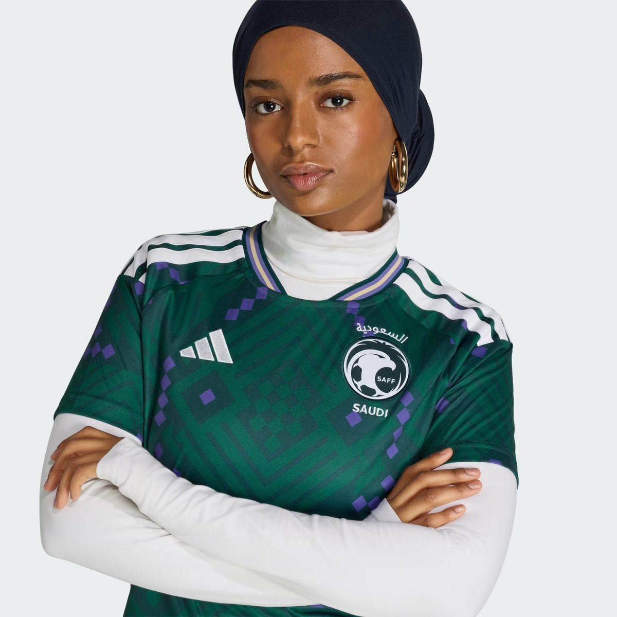 Camisa Feminina Arábia Saudita 2026/27 I, detalhe da gola