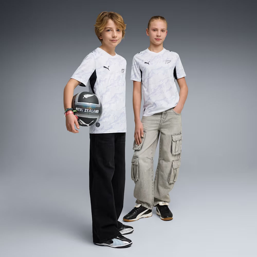 Camisa Infantil Nova Zelândia 2026/27 II, detalhe do escudo