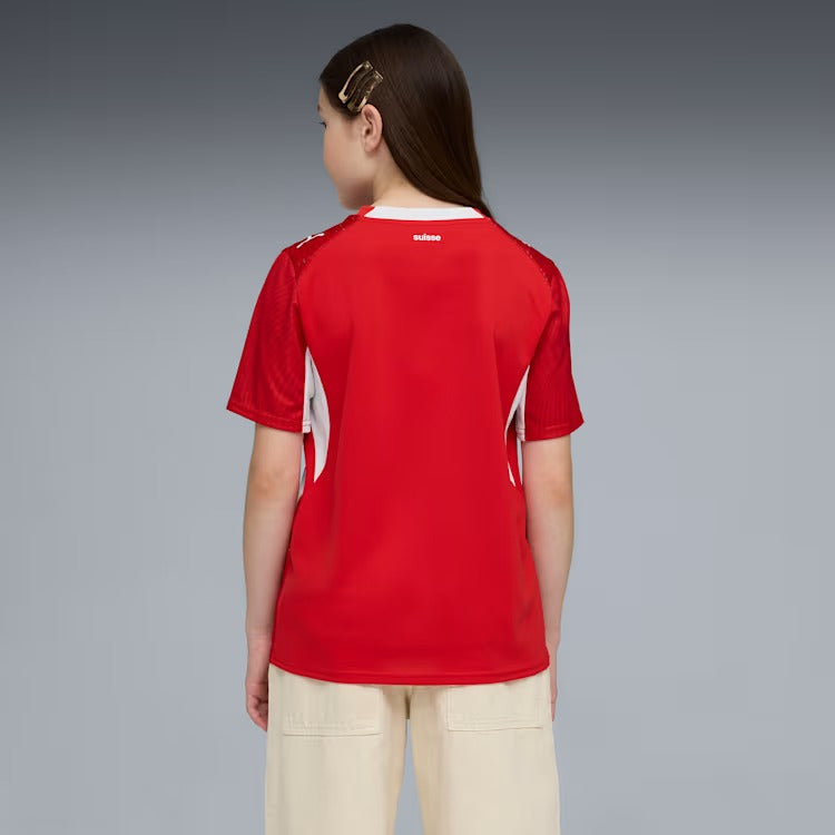 Camisa Infantil Suíça 2026/27 I, detalhe do escudo