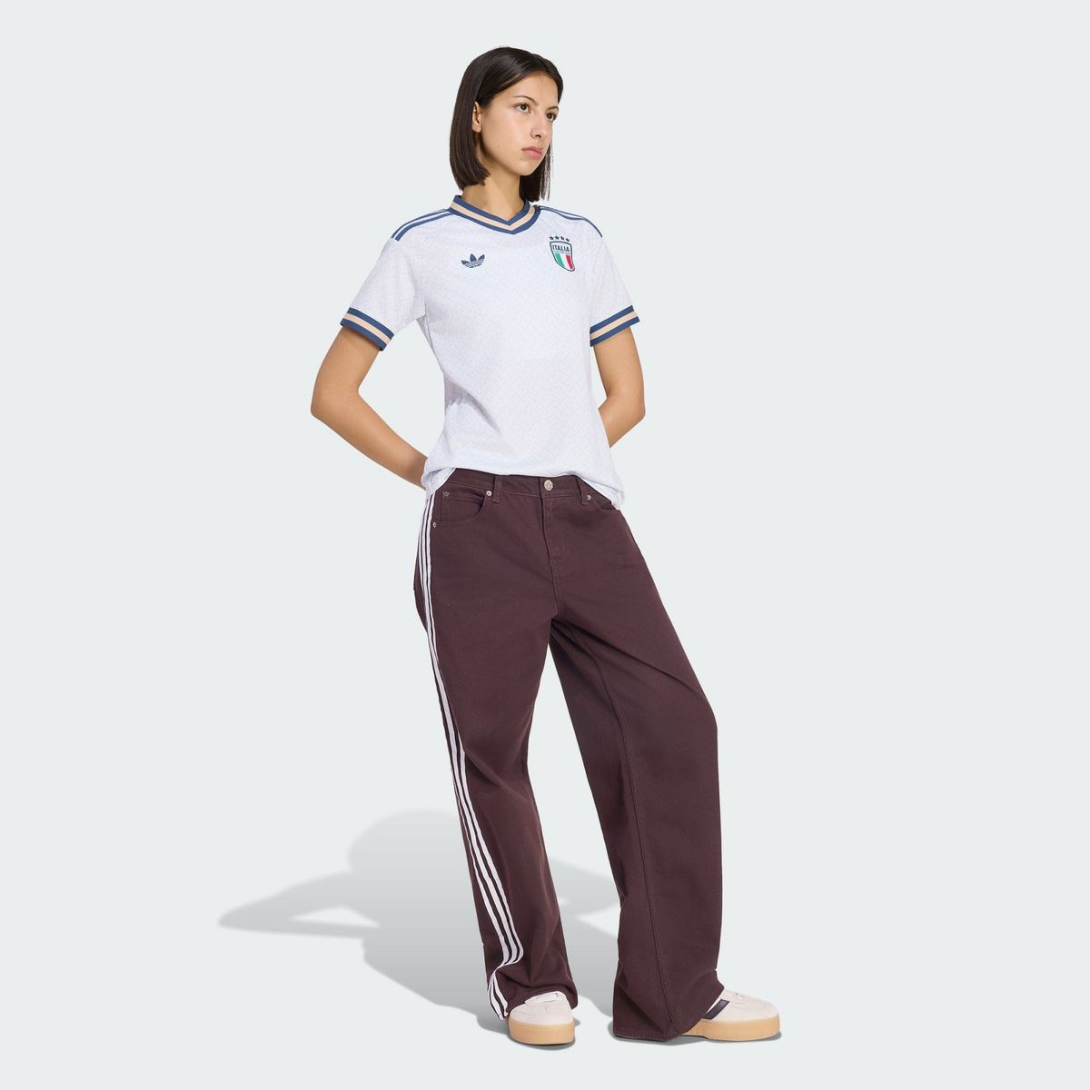 Camisa Feminina Itália 2026/27 II, detalhe da gola