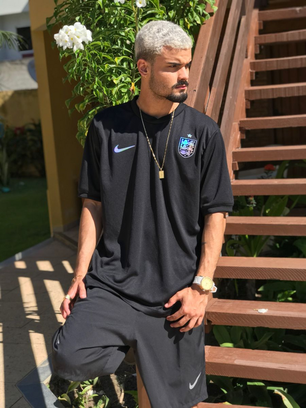 Lucas Ferreira com a camisa comprada na TSN Sports