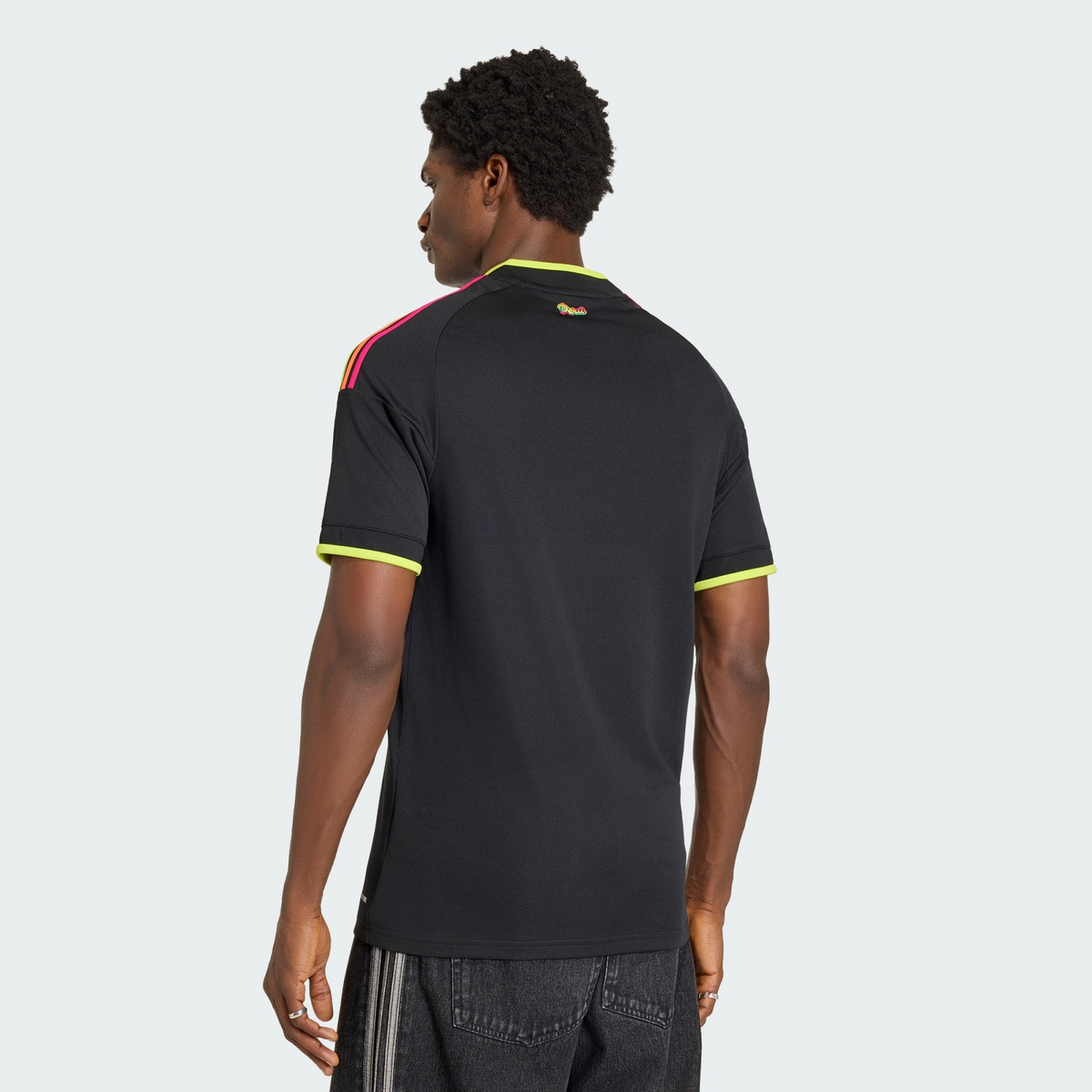 Camisa Adidas Peru 2026/27 II, vista de frente