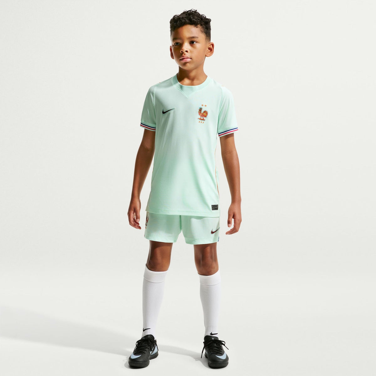 Conjunto Infantil França 2026/27 II Kit, detalhe da manga