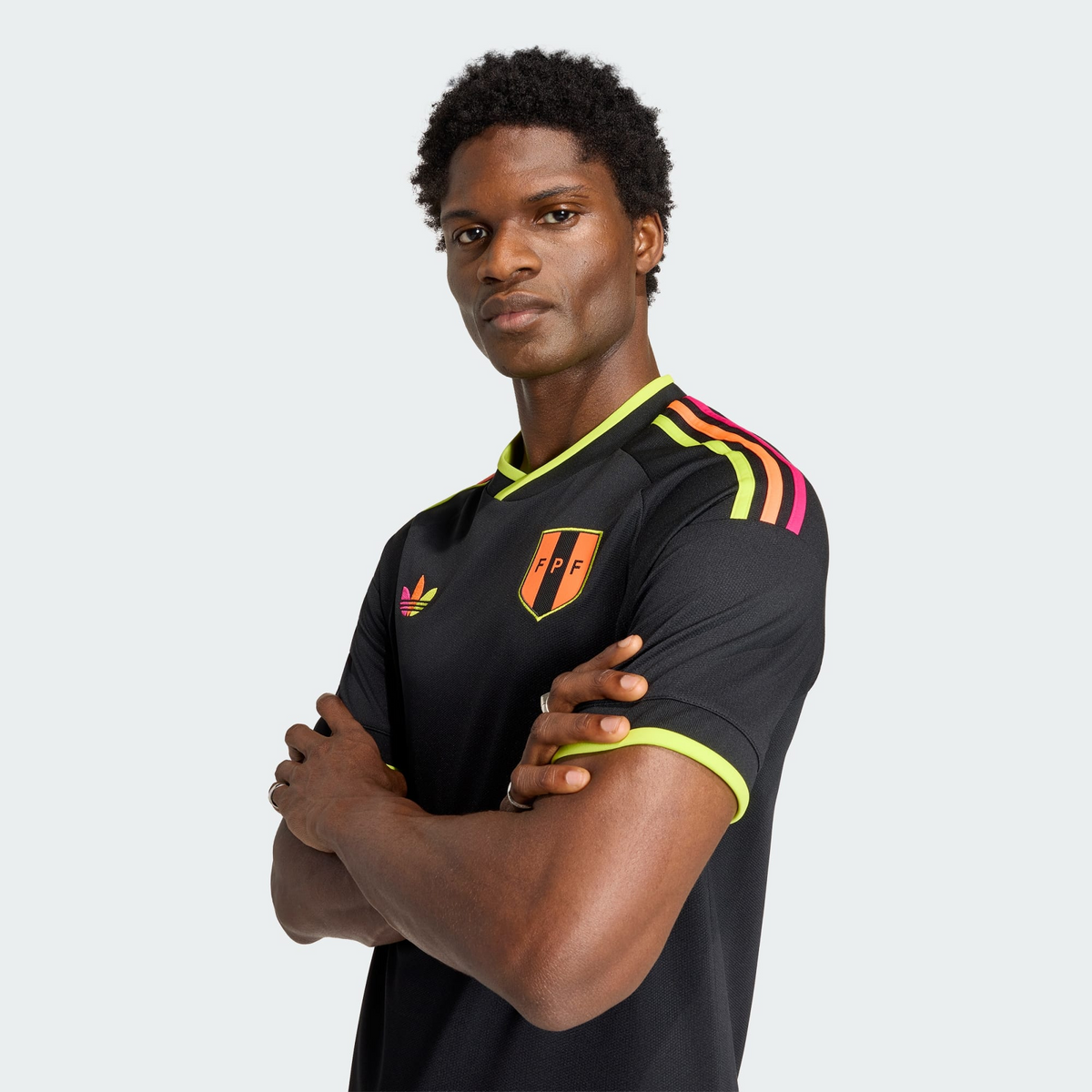 Camisa Adidas Peru 2026/27 II, detalhe do tecido