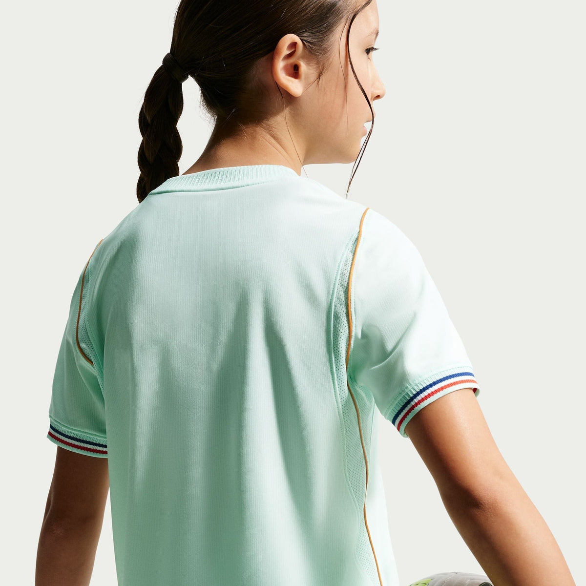 Conjunto Infantil França 2026/27 II Kit, detalhe do escudo