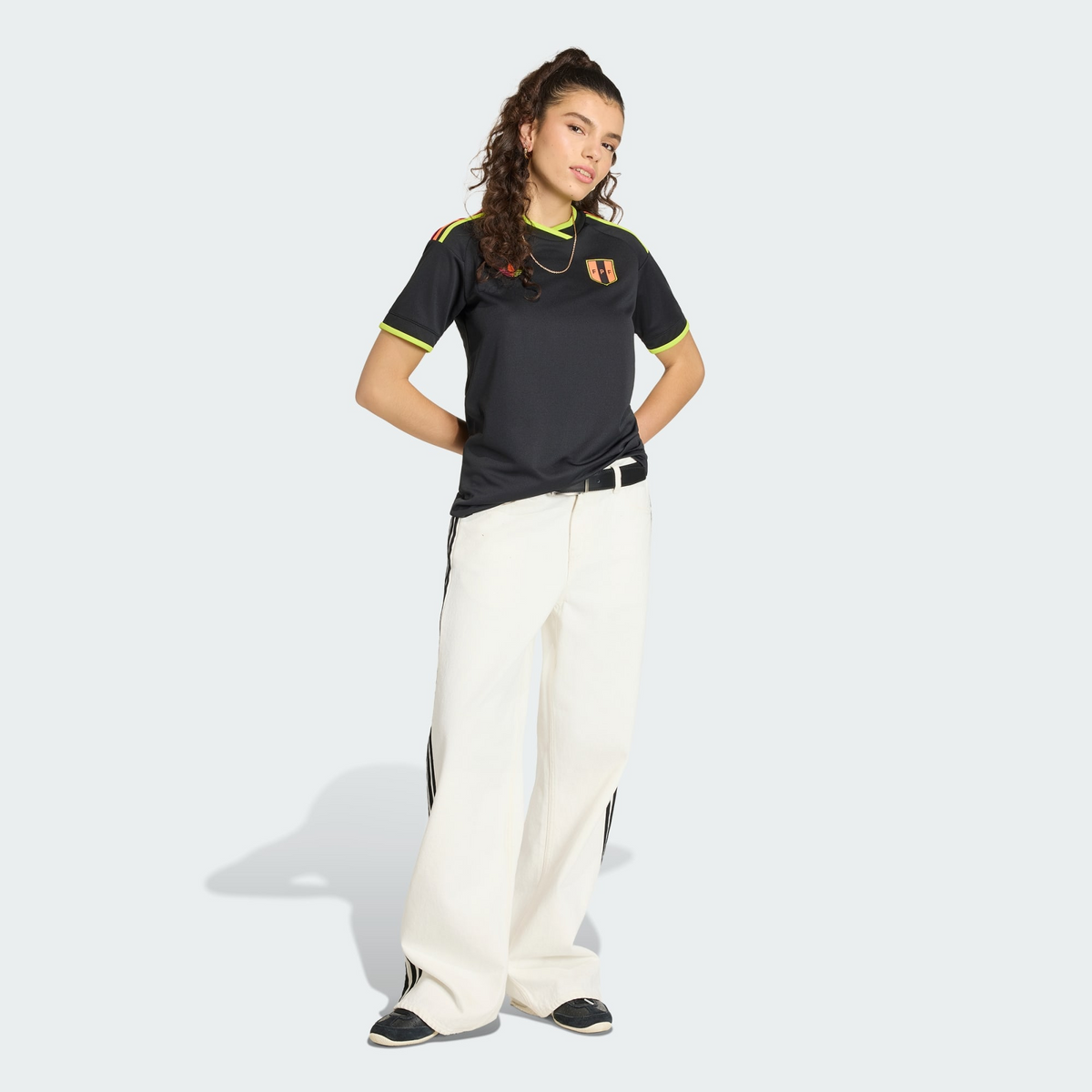 Camisa Feminina Peru 2026/27 II, detalhe da manga