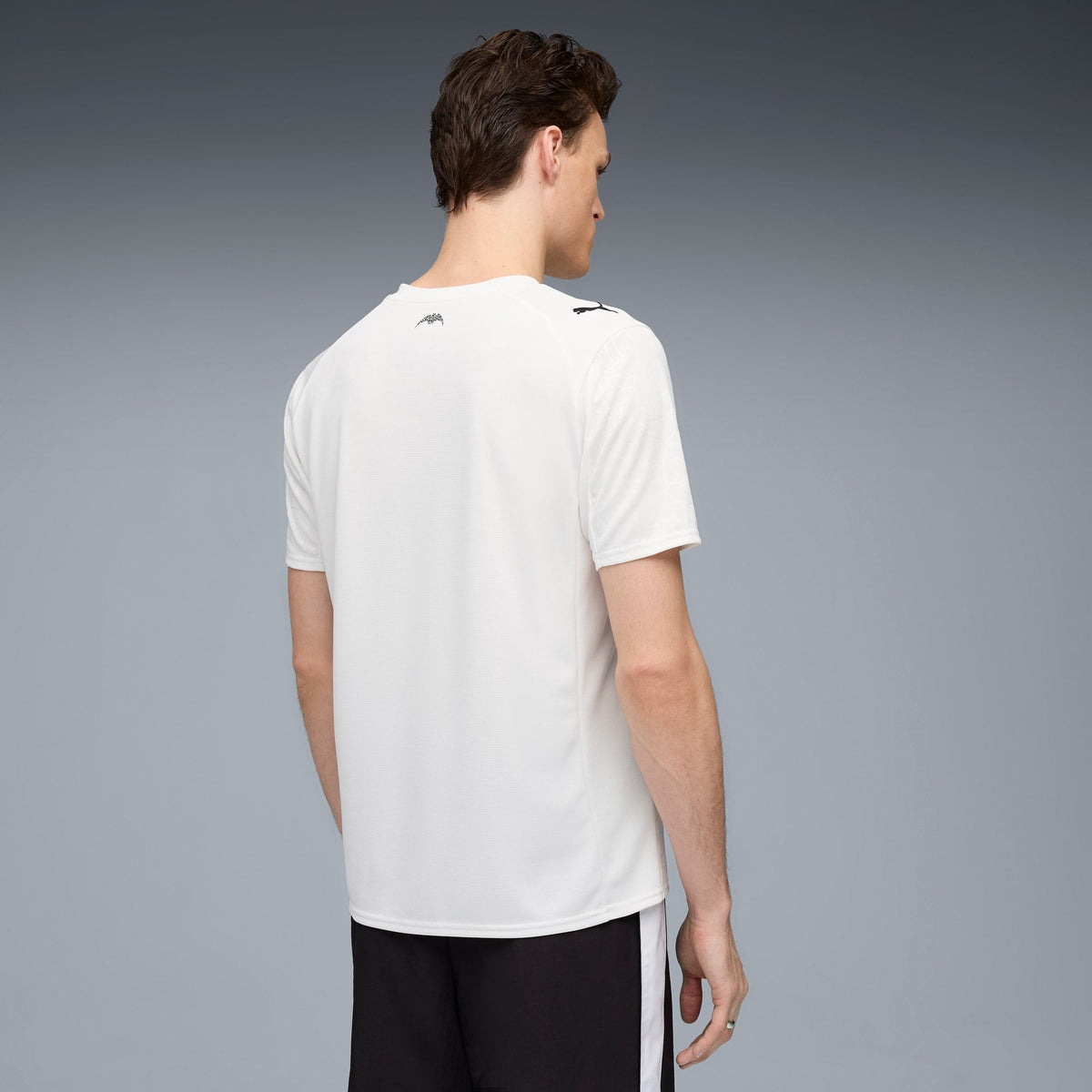 Camisa Puma Valencia 2025/26 I, detalhe do escudo