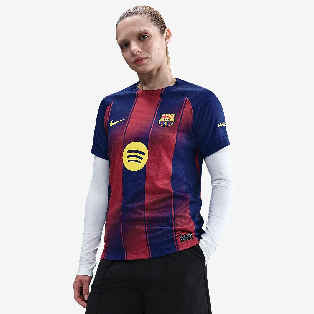 Camisa Feminina Nike Barcelona 2025/26 I Torcedor na TSN Sports