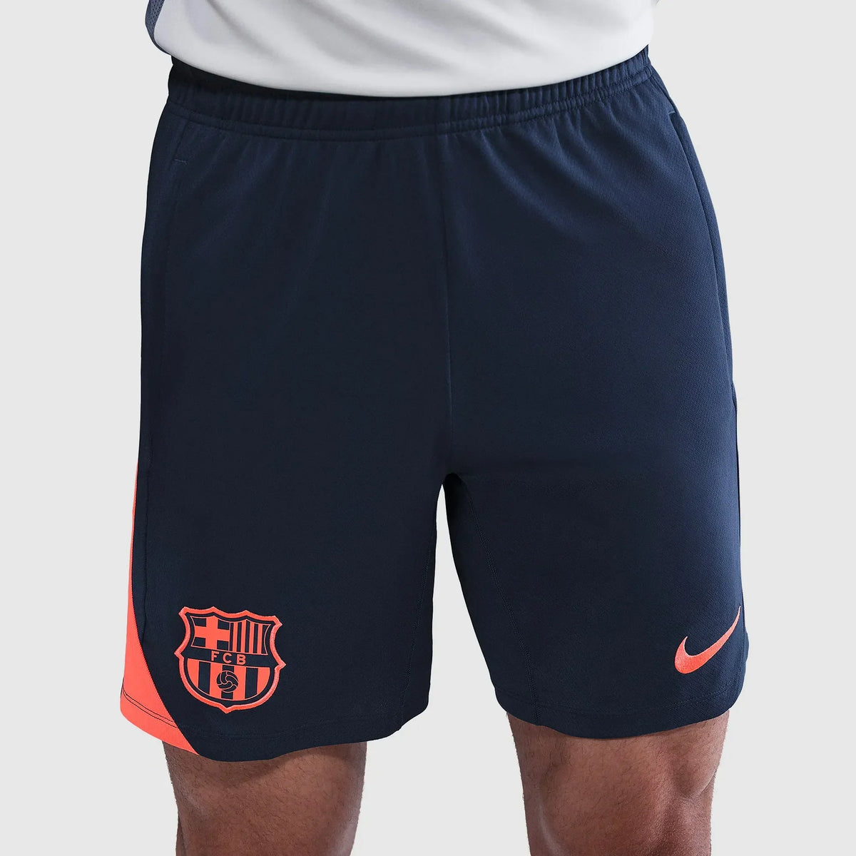 Shorts Nike Barcelona 2025/26 III Strike na TSN Sports