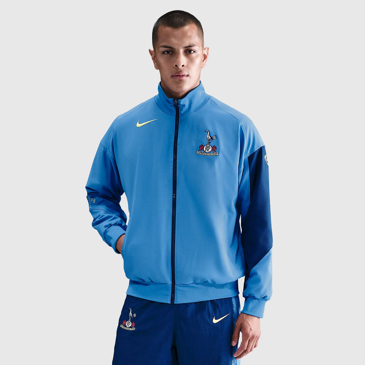 Jaqueta Nike Tottenham 2025/26 Strike na TSN Sports