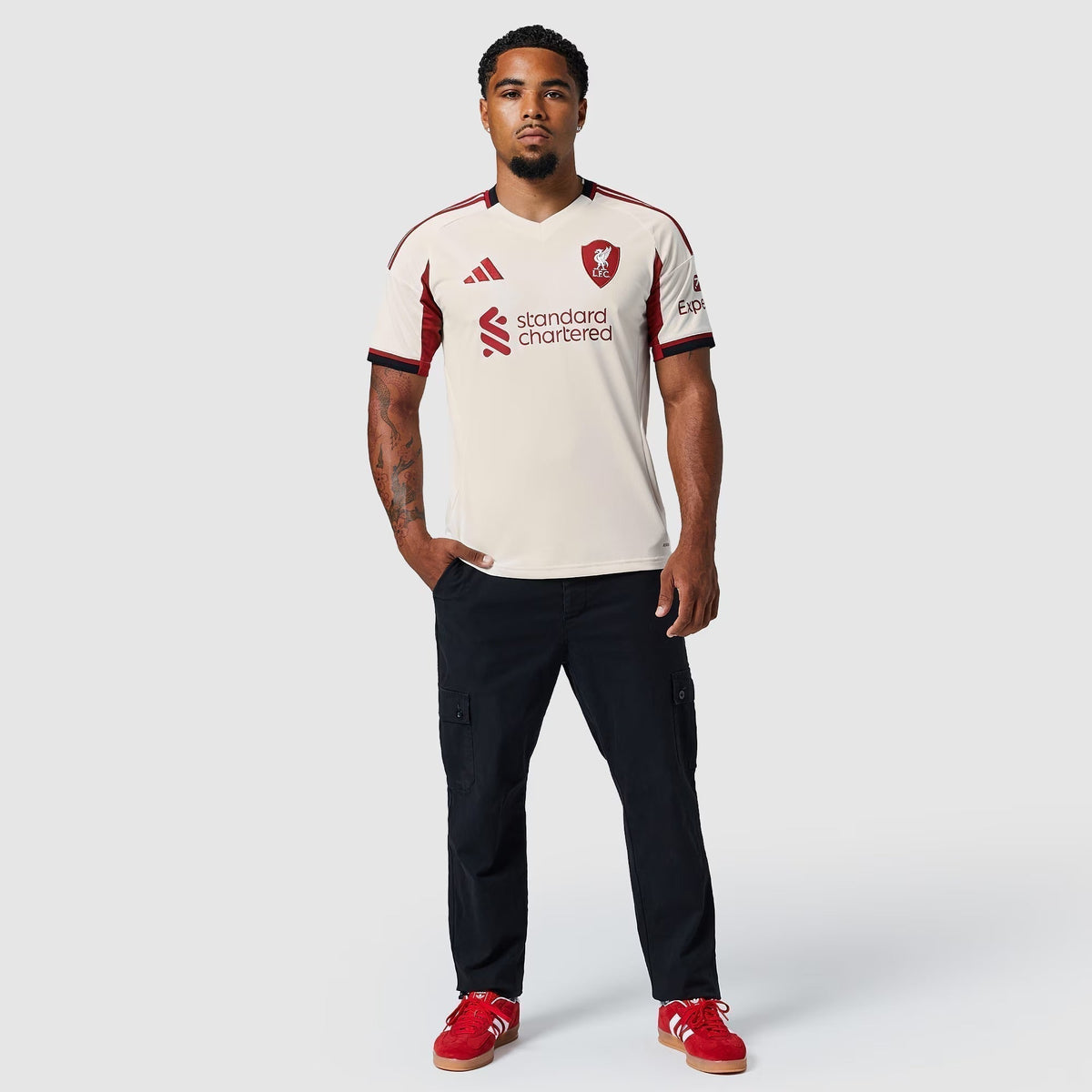 Camisa Adidas Liverpool 2025/26 II Torcedor, vista de frente