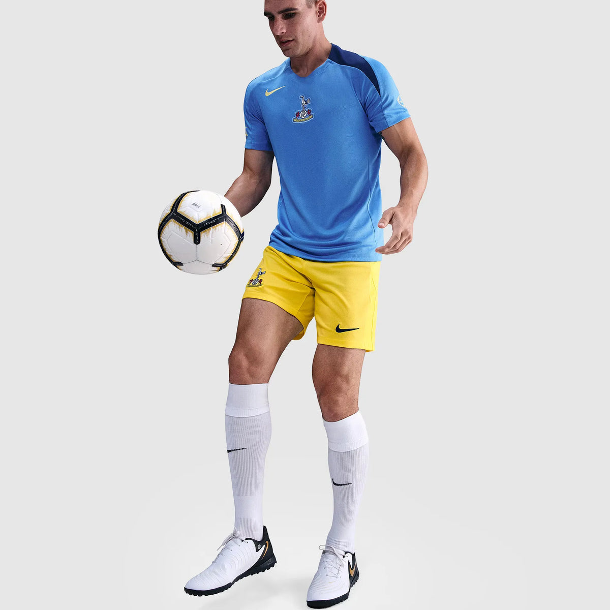 Shorts Nike Tottenham 2025/26 III na TSN Sports