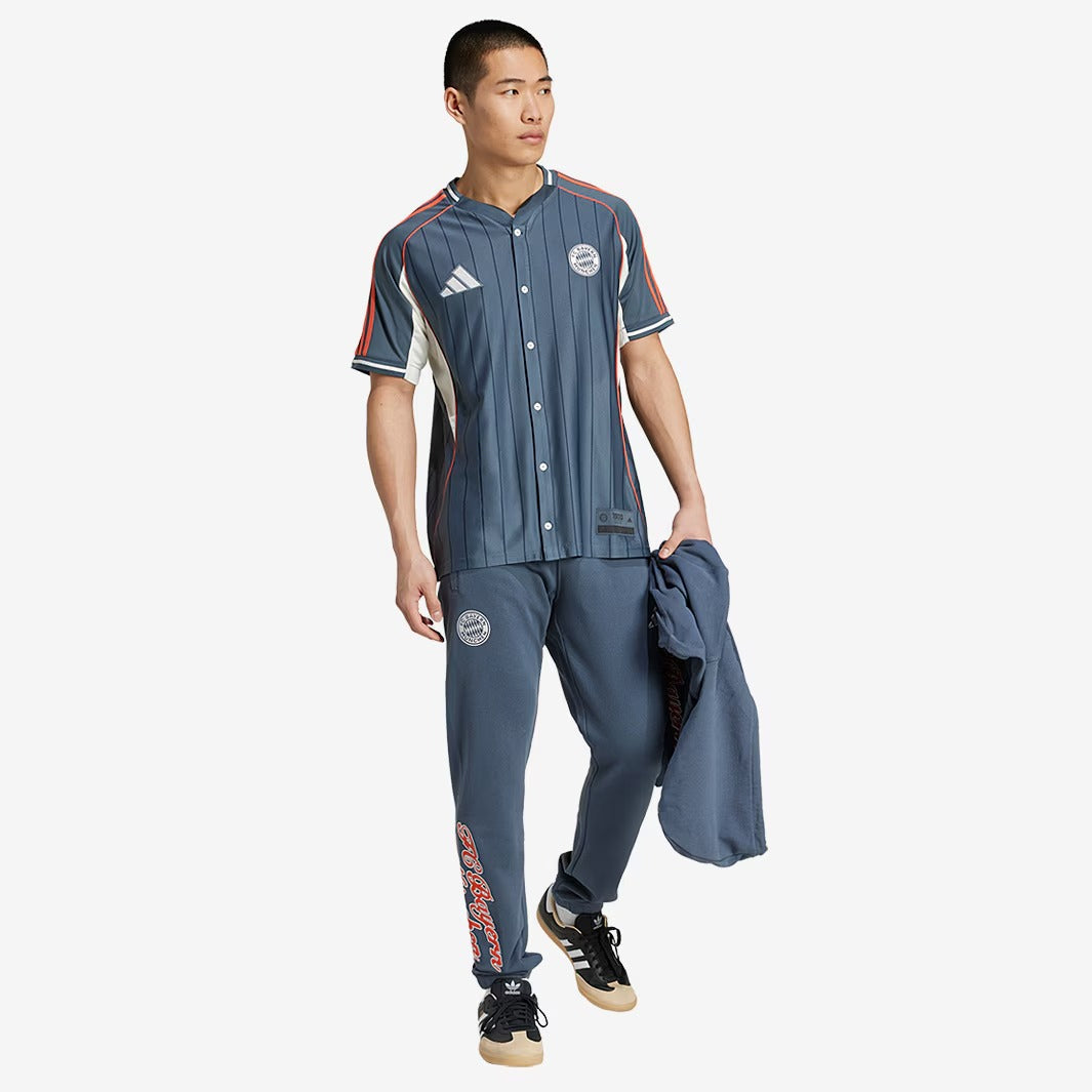 Camisa adidas Bayern de Munique 2025/26 Baseball Trikot na TSN Sports
