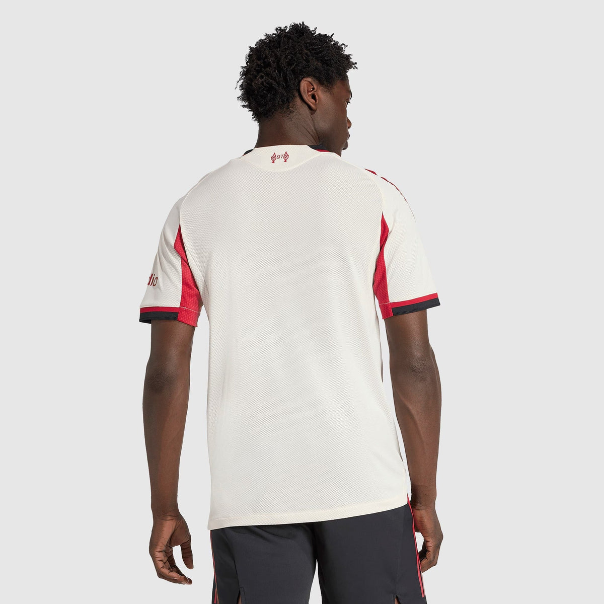 Camisa adidas Liverpool 2025/26 II Jogador, detalhe da gola