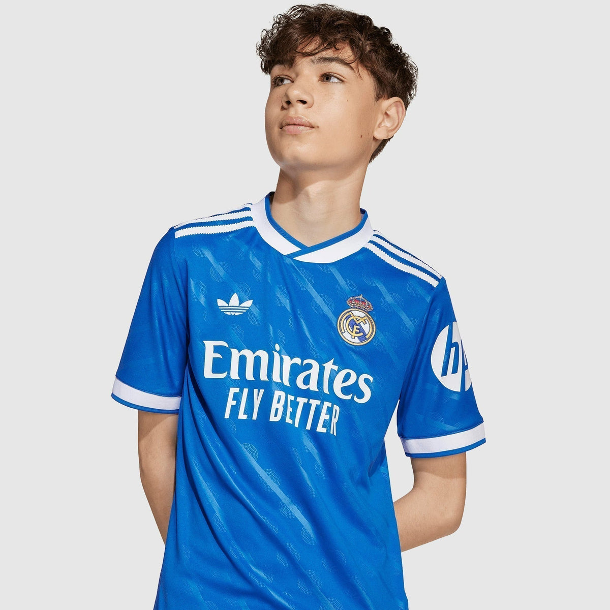 Conjunto Infantil Adidas Real Madrid 2025/26 III na TSN Sports