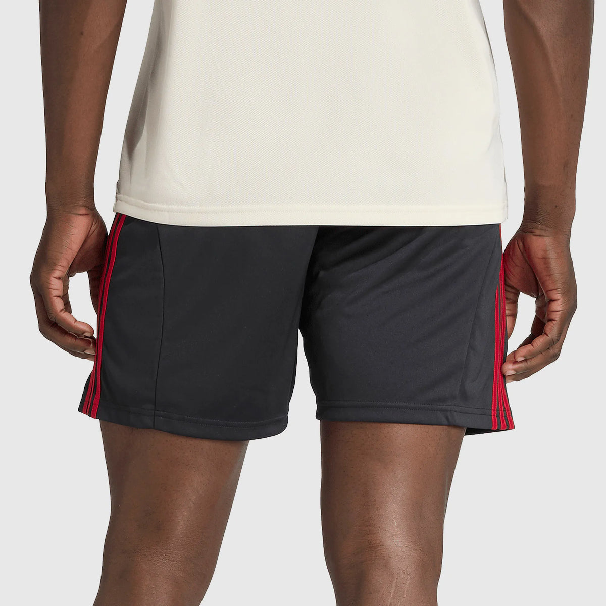 Shorts Adidas Liverpool 2025/26 II na TSN Sports