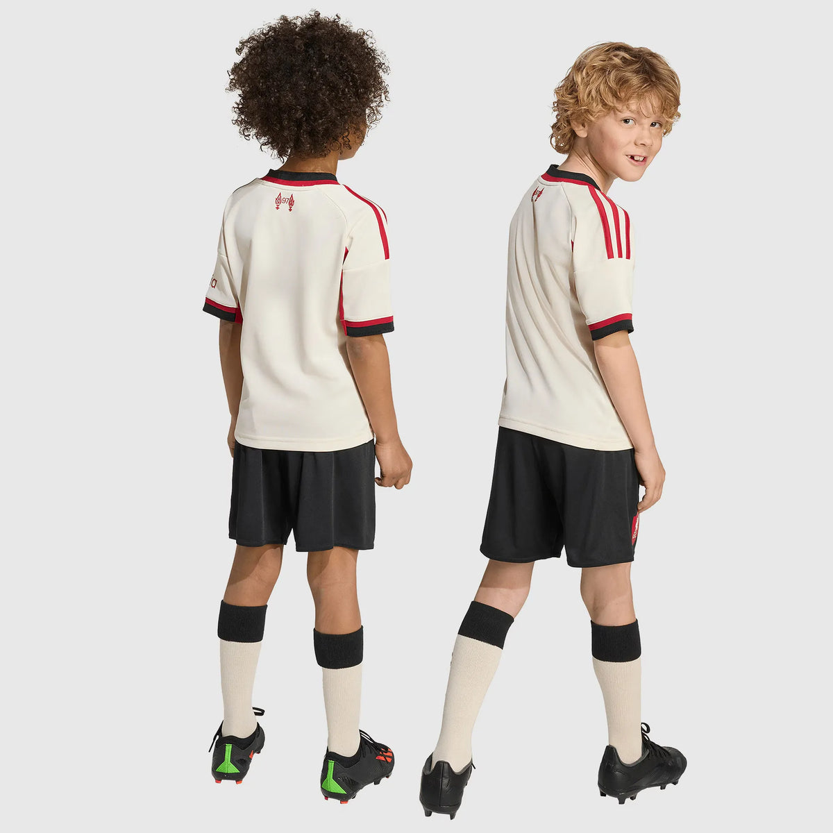 Conjunto Infantil adidas Liverpool 2025/26 II na TSN Sports