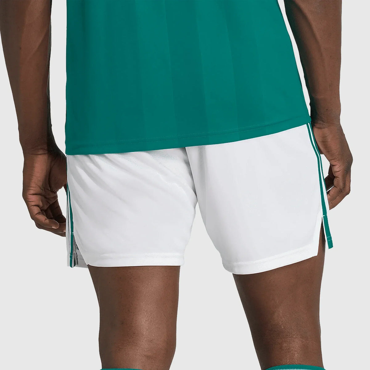 Shorts Adidas Liverpool 2025/26 III na TSN Sports