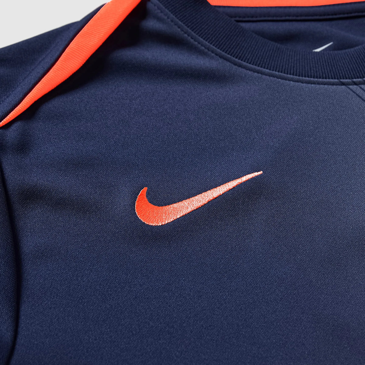 Camisa Nike Barcelona 2025/26 Treino na TSN Sports