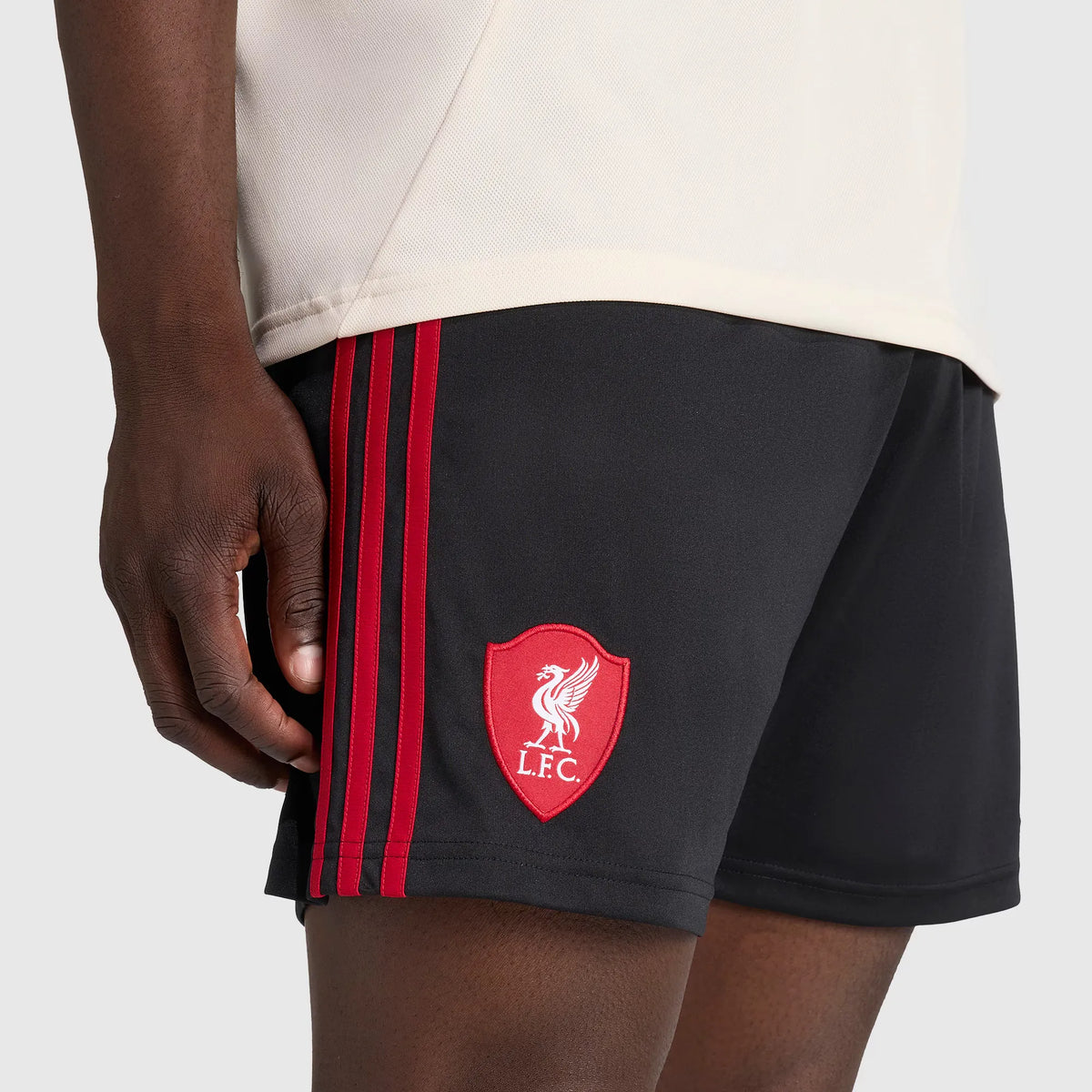 Shorts Adidas Liverpool 2025/26 II na TSN Sports