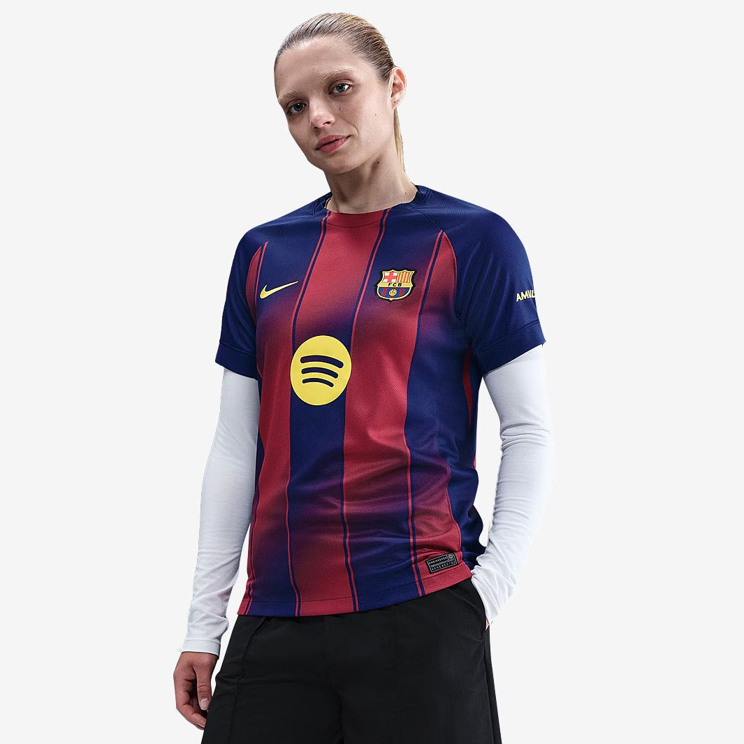 Camisa Feminina Nike Barcelona 2025/26 Torcedor na TSN Sports