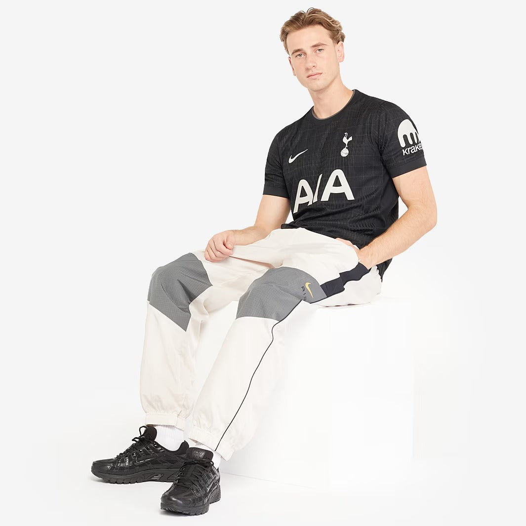Camisa Nike Tottenham 2025/26 II Jogador na TSN Sports