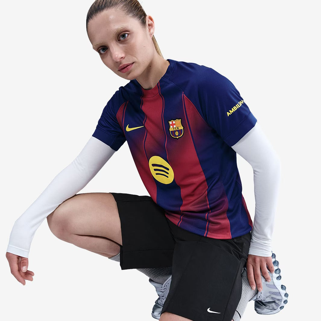 Camisa Feminina Nike Barcelona 2025/26 Torcedor na TSN Sports