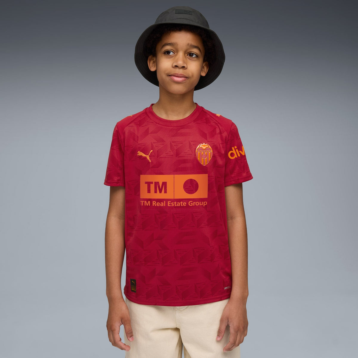 Conjunto Infantil Puma Valencia 2025/26 II na TSN Sports