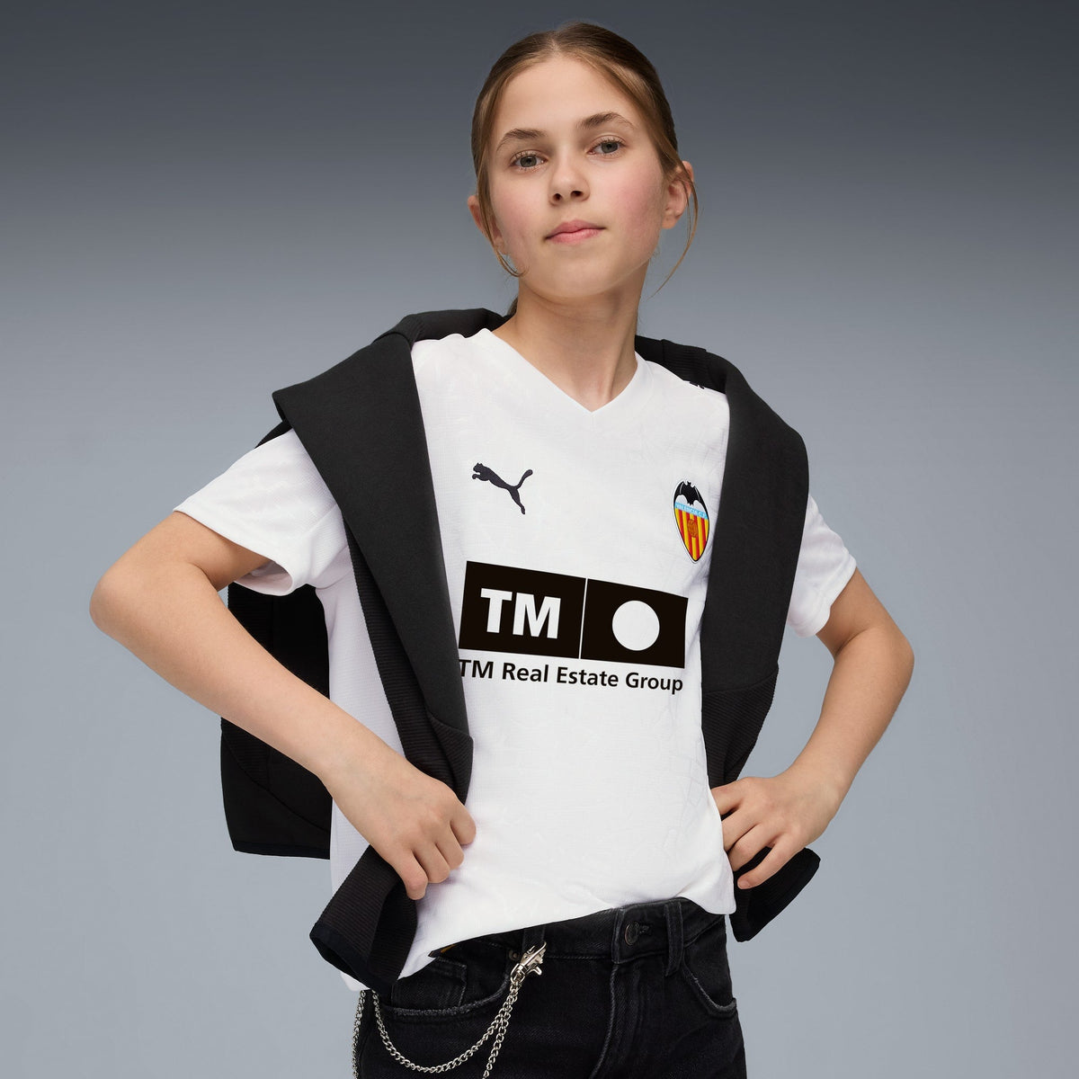 Conjunto Infantil Puma Valencia 2025/26 I, vista de costas