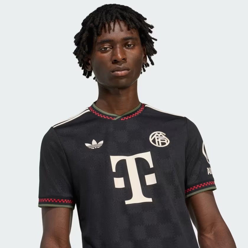 Camisa adidas Bayern de Munique 2025/26 III na TSN Sports