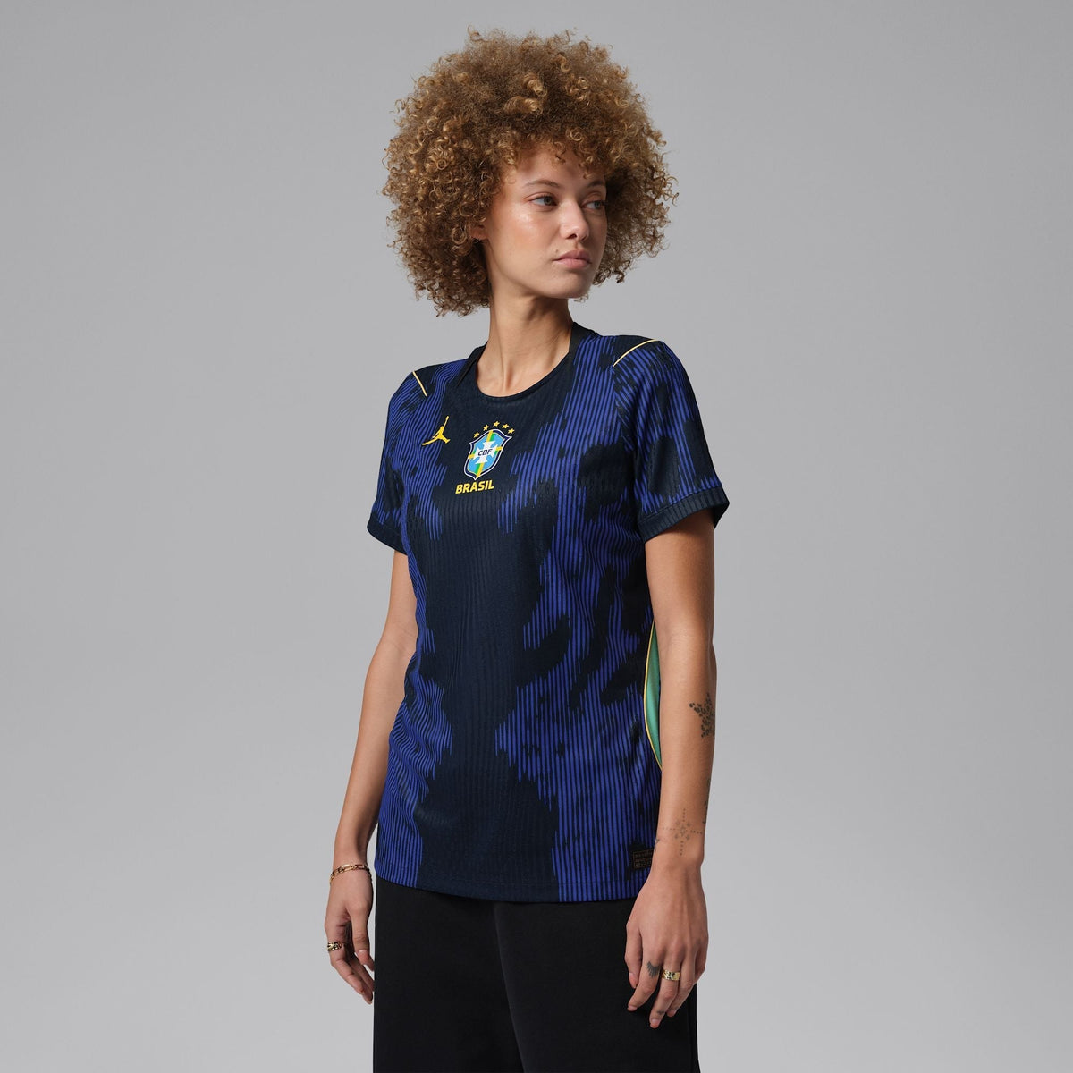 Camisa Feminina Seleção Brasileira 2026/27 II na TSN Sports