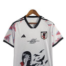 Camisa Japão Edição especial 24/25 - Torcedor Masculina - Branca com desenhos de Anime em azul e vermelho