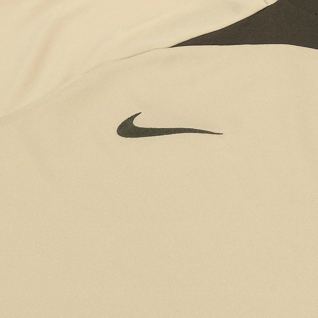 Camisa Nike Corinthians 2024 Treino Academy Pro, detalhe do escudo